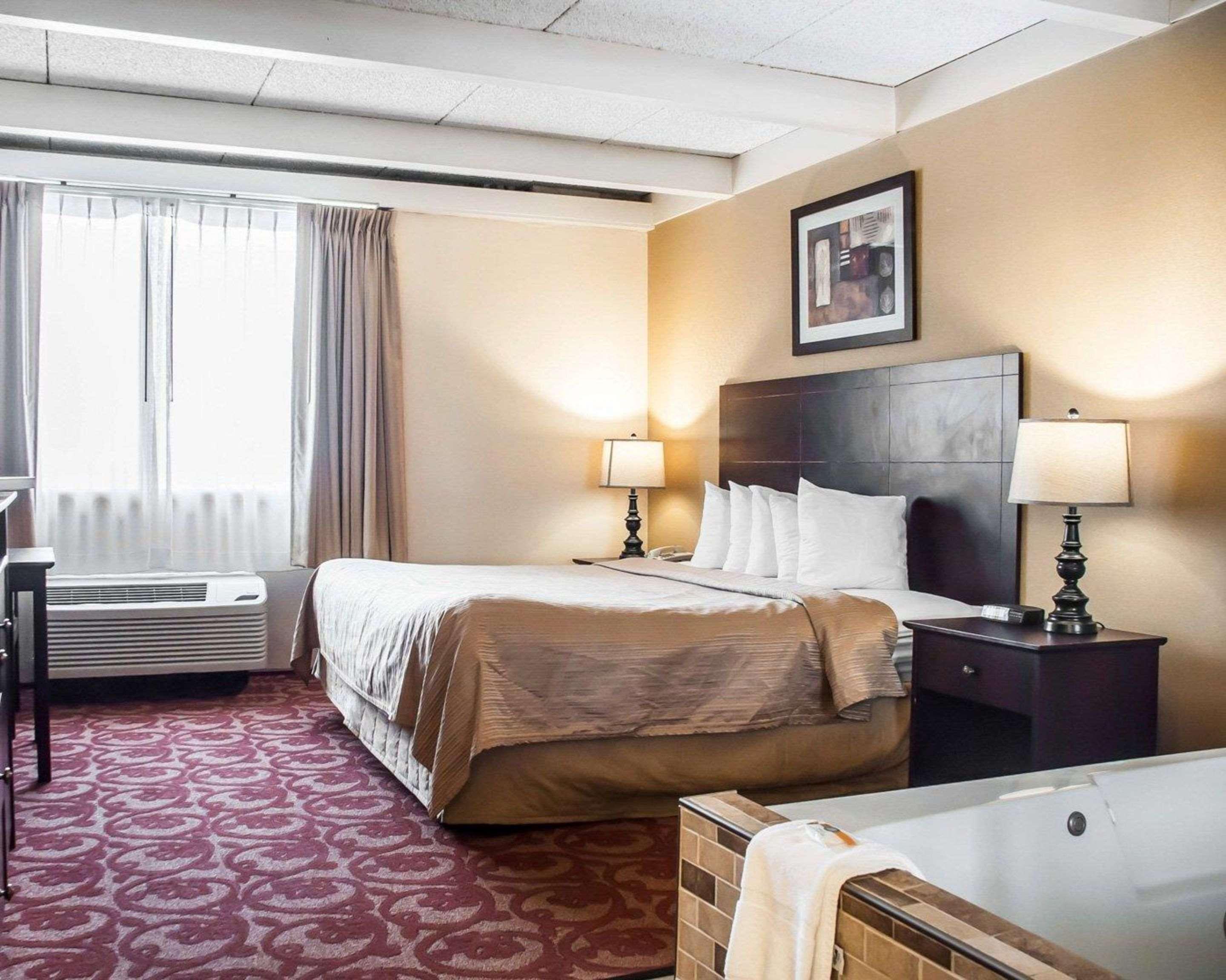 Quality Inn Airport Cheektowaga Dış mekan fotoğraf
